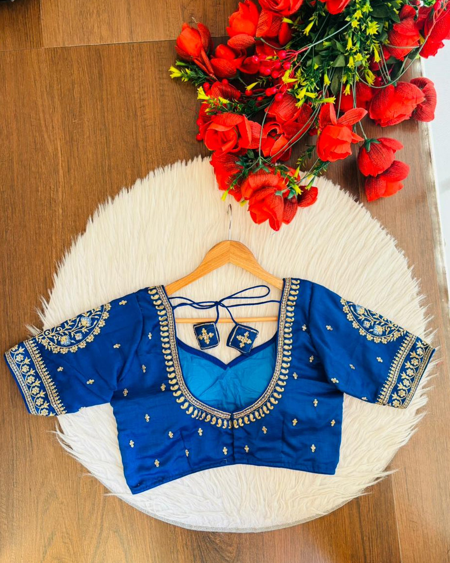 Sparkling Eyes-Designer Blouse