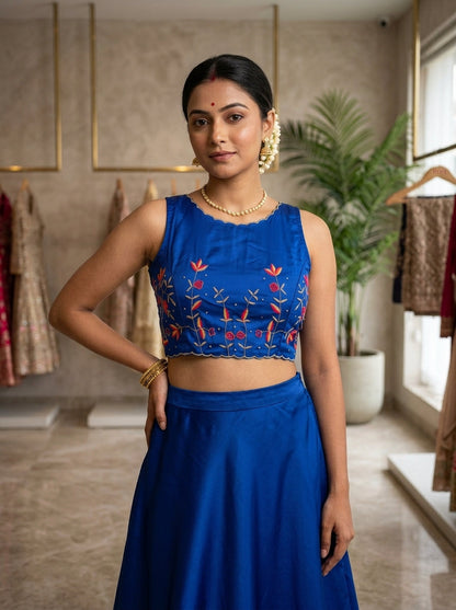 Rising Rever Floral Embroidery Blouse