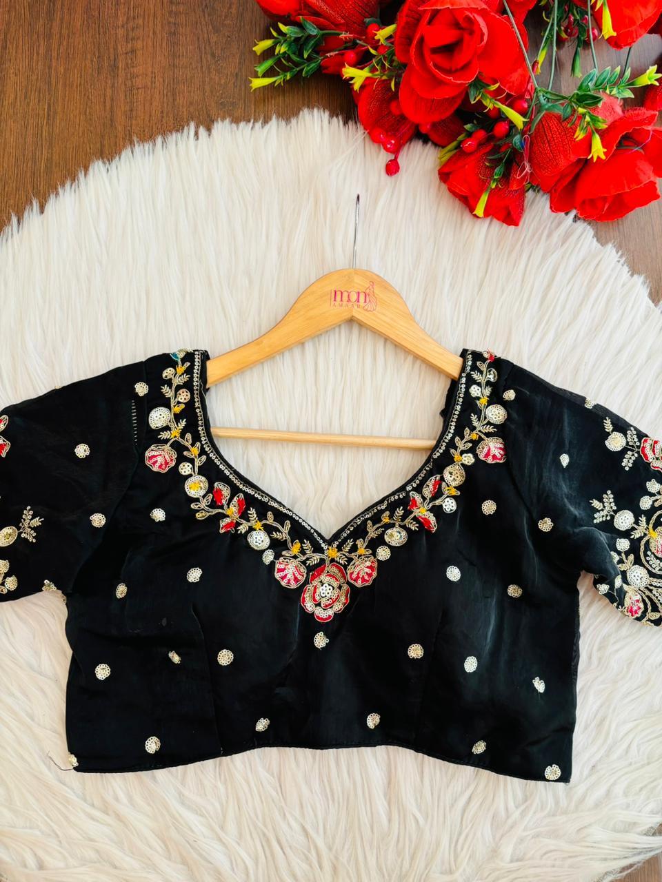 Night Vibes Fendy Blouse (Black)