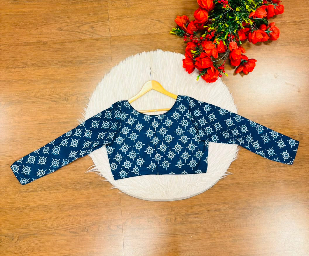 Printed Charm-Simple And Fancy Cotton Blouse