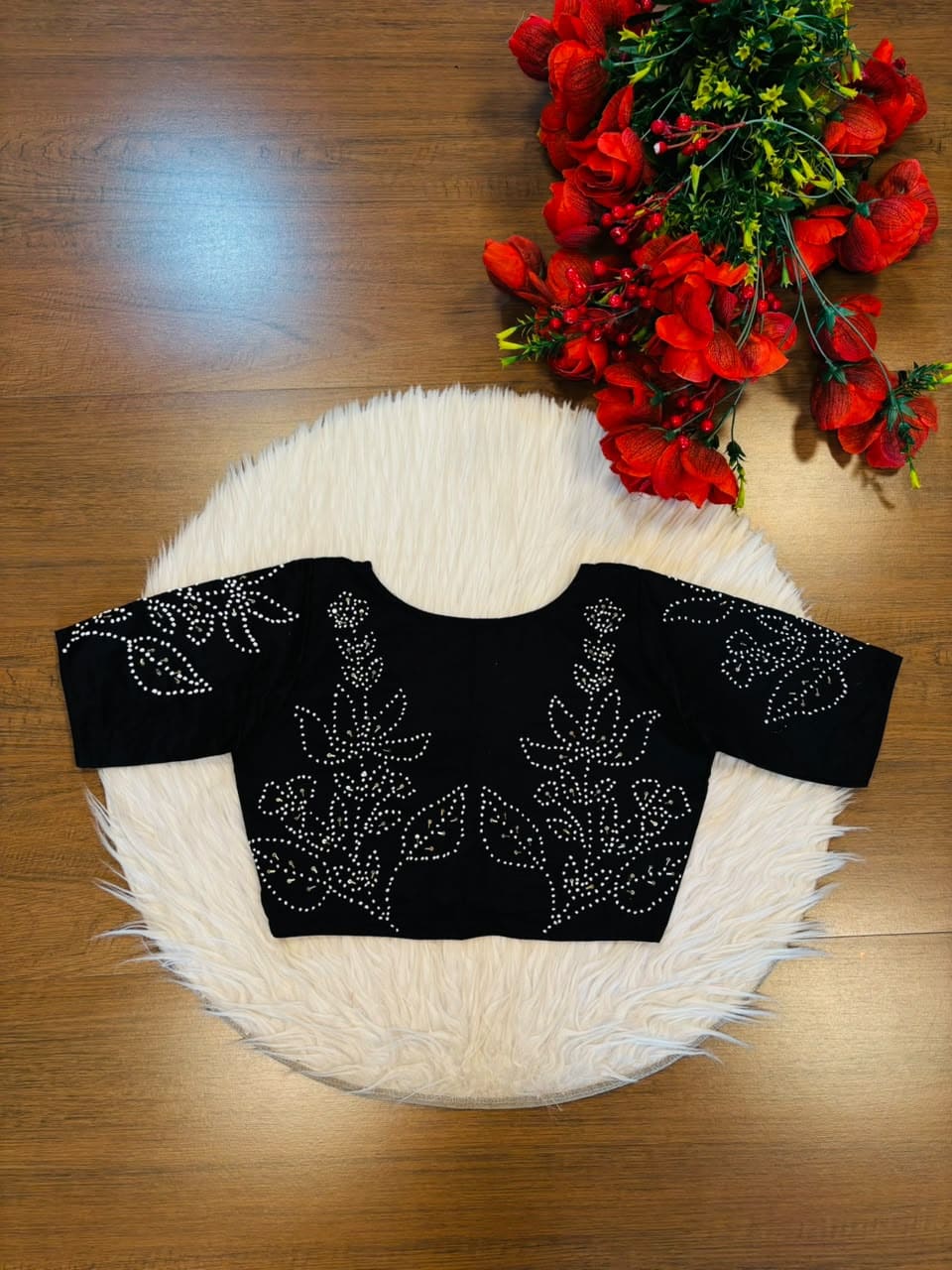 Infinite Stars Double Knot Stitch Blouse